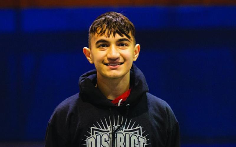 Name: Sean Miller Class: Junior Sport: Wrestling and Cross Country Role Model: My Dad Favorite Thing to Eat: Hot Dogs One Place to Travel: Canada Favorite Music Genre: Alternative