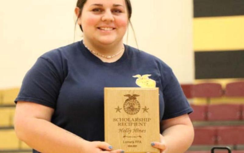 Students garner Lometa FFA scholarships