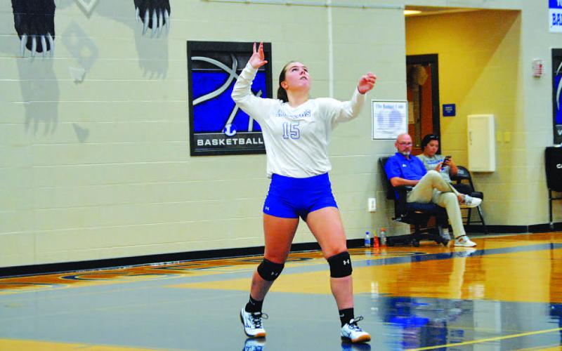 Lady Badgers go 2-1 in bracket play at Gatesville tournament