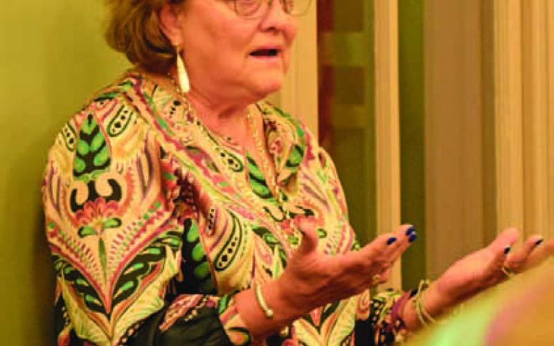 Lampasan Jani Edwards speaks in a meeting of the Lampasas County Commissioners Court in favor of the Texas Right to Farm &amp;amp; Ranch amendment, which appears on ballots for the Nov. 7 Constitutional Amendment Election. ALEXANDRIA RANDOLPH | DISPATCH RECORD