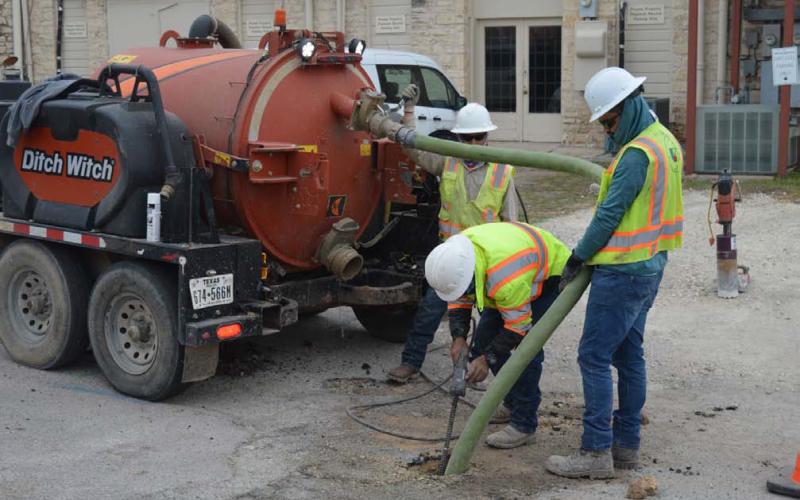 Work on gas lines continues downtown