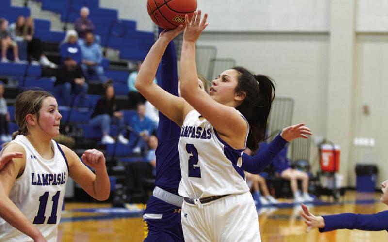 Johnnie Lewis finished with nine points in Saturday’s contest. HUNTER KING | DISPATCH RECORD
