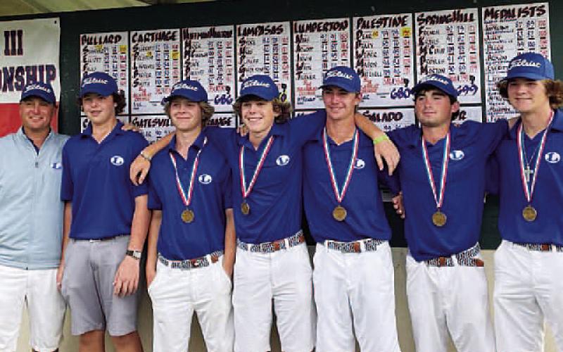 The boys’ team poses with their medals after Lampasas’ third-place finish. COURTESY PHOTO | LAMPASAS ISD ATHLETICS FACEBOOK