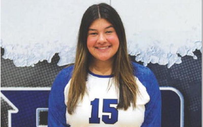 Name: Dani Schuricht Class: Junior Sport: Volleyball Favorite Movie: Mulan Favorite Midnight Snack: Popcorn Favorite Social Media: TikTok Main Goal This Season: Get Better