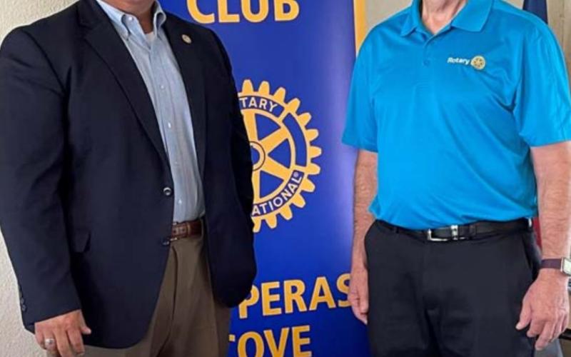 Sheriff speaks to Rotary Clu
