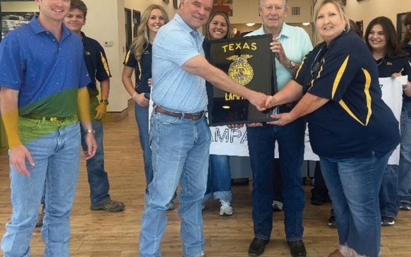 Recognizing community supporter