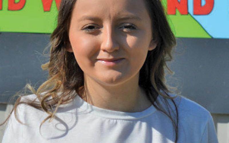 Natalie Braudt Age: 16 Parents: Miguel and Yesenia Acosta Honors, achievements and school activities: National Honor Society member, varsity soccer, nursing home volunteer during Christmas season, bilingual, A-B Honor Roll (freshman and sophomore years), Tigers 14U soccer team assistant coach, Happy Panda Chinese Cuisine Employee of the Month. Sponsor: Wynn Consulting