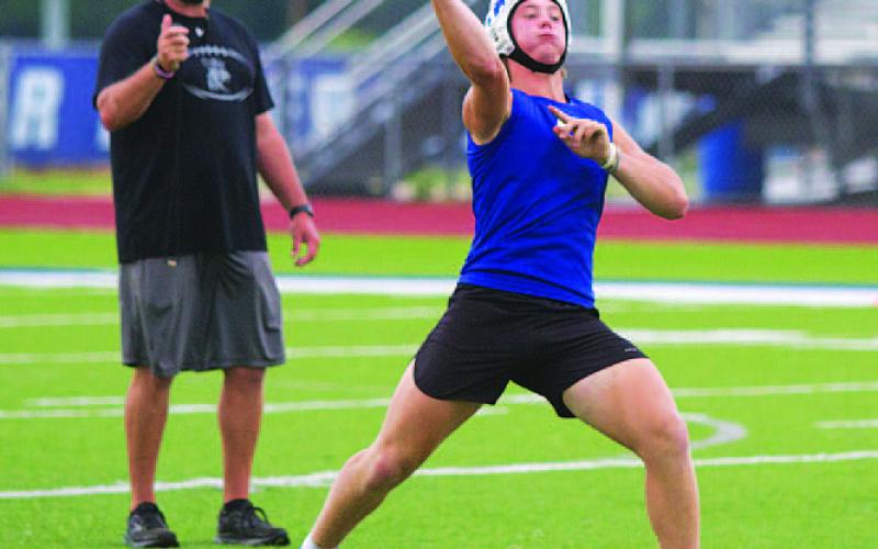 HUNTER KING | DISPATCH RECORD Reed Jerome tosses a deep ball.