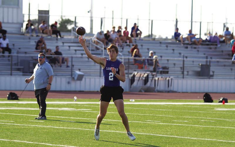 Bryson Roberts looks to be the Badgers’ quarterback in 2025. HUNTER KING | DISPATCH RECORD