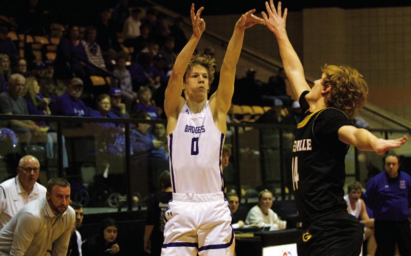 Peyton Sisson shoots a three-point shot over a Gatesville defender. HUNTER KING | DISPATCH RECORD