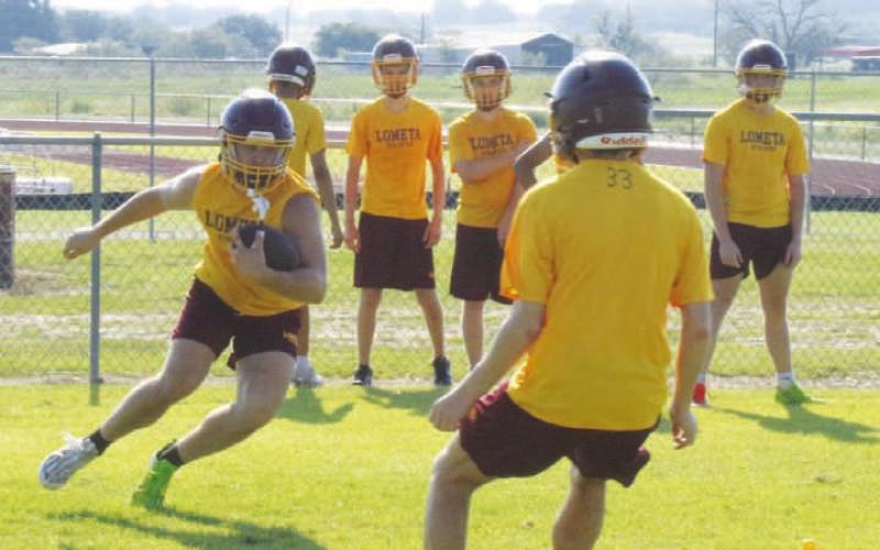 MASON HINES | DISPATCH RECORD Lukas Smailus-Cruz makes a move during a drill to find open space.