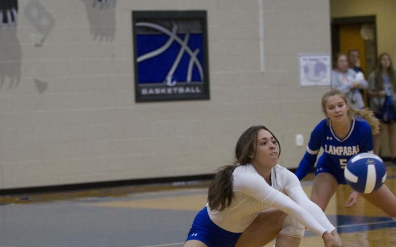 Hannah Perry goes down for a dig against Glen Rose on Tuesday. HUNTER KING | DISPATCH RECORD
