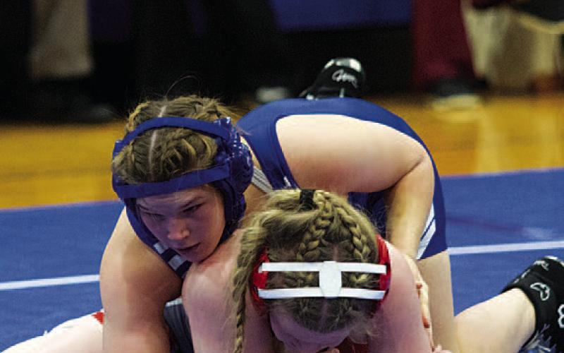 HUNTER KING | DISPATCH RECORD Kaiden Fernandez grapples with his opponent from Salado.