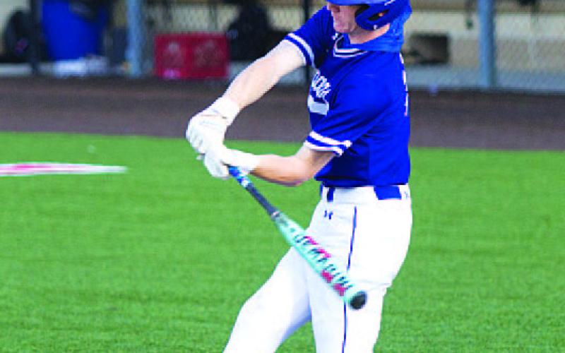 Peyton Sisson continues to swing a hot bat for Lampasas. HUNTER KING | DISPATCH RECORD
