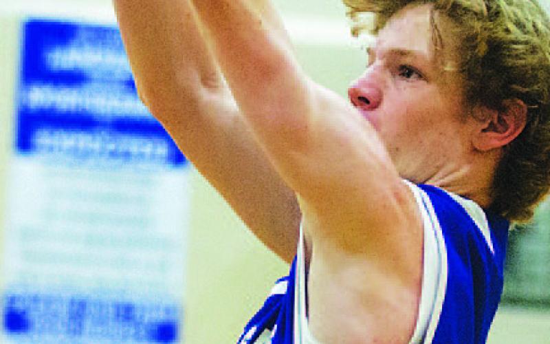 HUNTER KING | DISPATCH RECORD Peyton Sisson will be back for his junior basketball campaign. That started this month in Salado.