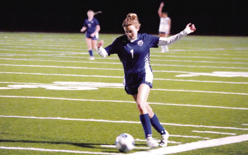 Hailey Palmer dribbles down the left wing during Tuesday’s scrimmage against Shoemaker. HUNTER KING | DISPATCH RECORD
