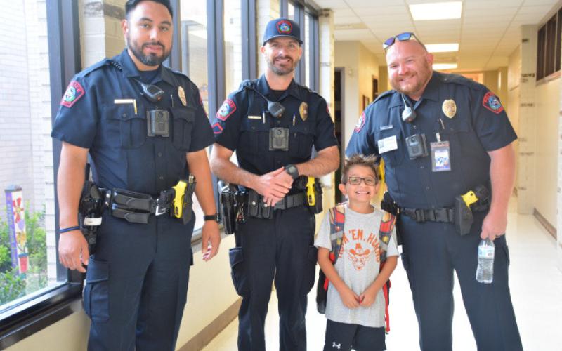 Kline Whitis students commend first responders