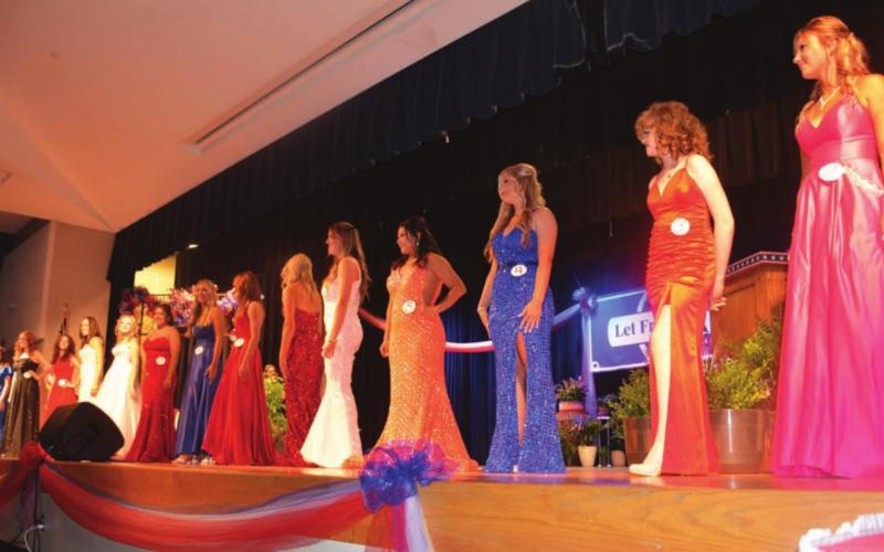 Miss Spring Ho contestants take the stage