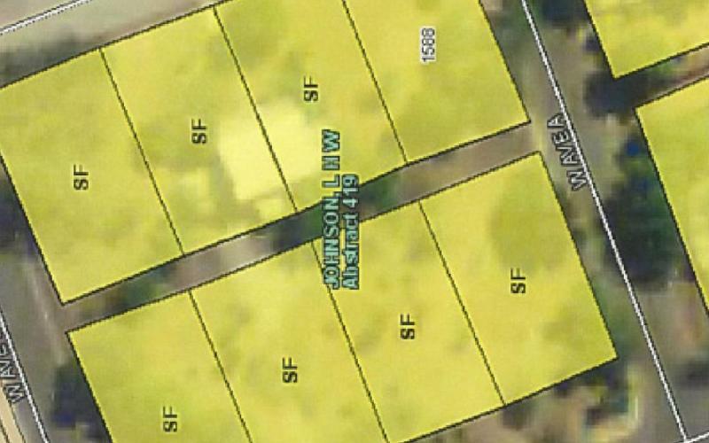 This image shows the area two residents have requested the city vacate for development purposes. No city services such as water, sewer or electricity lie within the alley considered for abandonment. CITY OF LAMPASAS