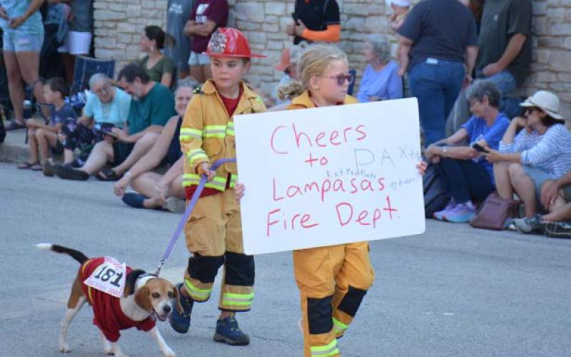 ALEXANDRIA RANDOLPH | DISPATCH RECORD Participants of the annual Pet Parade came up with creative ways to celebrate the heart of Lampasas community culture within this year’s ”Cheers”-inspired festival theme, “Where We’re Always Glad You Came!” See page 4 for Pet Parade contest results.