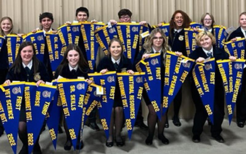 Lampasas FFA chapter brings home banners