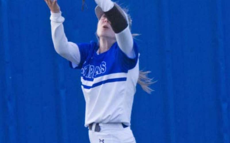 District softball ends with upset victory