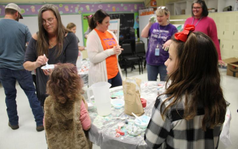 Kline Whitis Elementary hosts Family Night