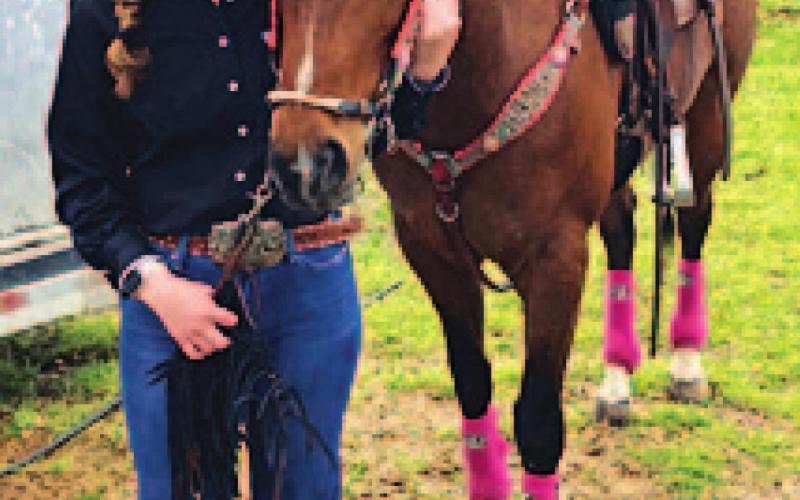 Janie Turner poses with her horse Lil’ Bit who will compete with her in Gonzales. COURTESY PHOTO