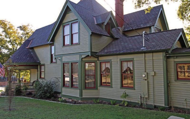JOYCESARAH MCCABE | DISPATCH RECORD This historic residence will be featured on the 2023 Christmas Tour of Homes. The Queen Anne-style home of Lorna Bernard and Doug Updyke will be one of the featured stops Dec. 3. Tickets, which allow entrance to each of the five homes on this year’s tour, are $10 each.
