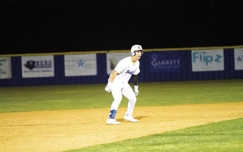 Gabriel Garrett gets a secondary lead off second base against the Cougars. HUNTER KING | DISPATCH RECORD