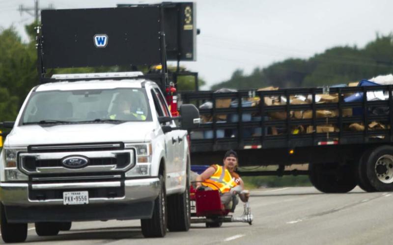 New reflective markers added on U.S. Highway 183