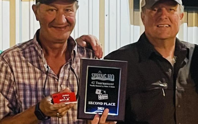 Putters &amp; Gutters hosts 42 Tournament for Spring Ho