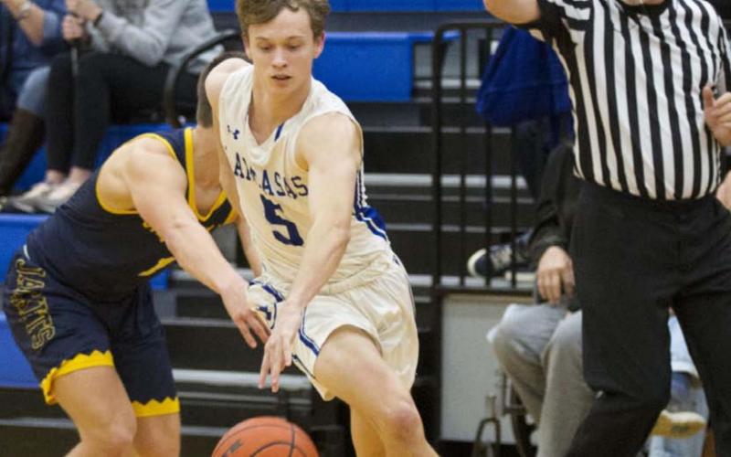 Badgers’ district finale delayed due to weather