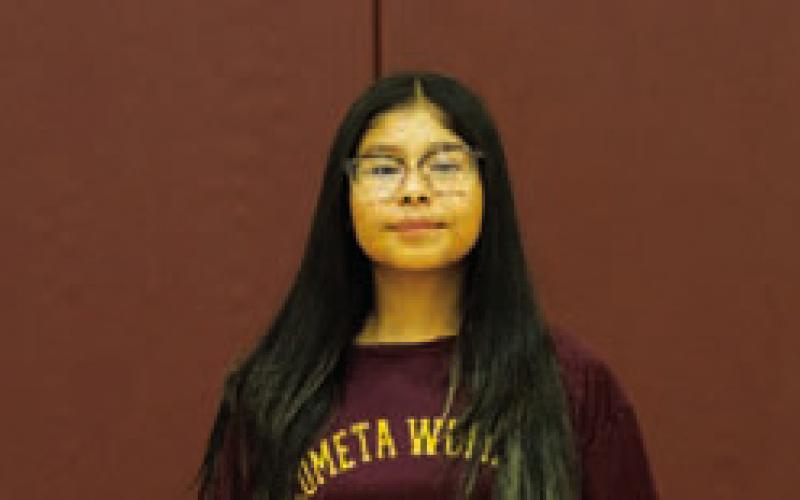 Name: Kenia Limon Class: Freshman Sport: Volleyball and Basketball Favorite Teacher or Coach: Coach Shelton Favorite Place in Town: N/A One Person You Look up To: N/A Main Goal This Season: Get better