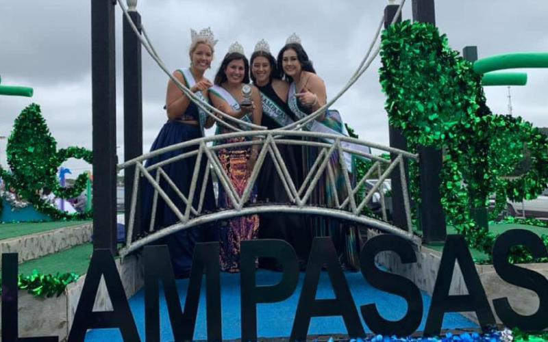 Float takes prize in recent parade