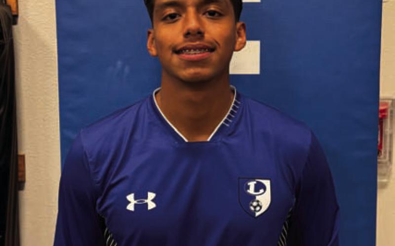 Name: Zimri Vergara Class: Senior Sport: Soccer and Football Favorite Teacher or Coach: Mrs. Cottle Favorite Place in Lampasas: Golden Chick One Person You Look Up To: N/A Main Goal This Season: Get a golden ball