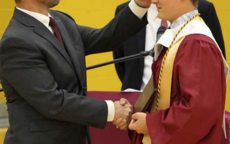 Lometa ISD holds commencement exercises
