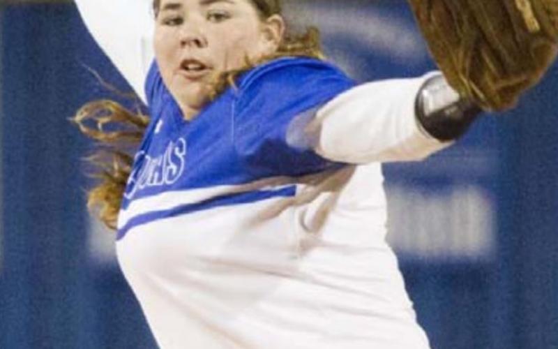 Caitlyn Sanguinet pitched a complete game as Lampasas handed the 20thranked Glen Rose Lady Tigers their only district loss. JEFF LOWE | DISPATCH RECORD
