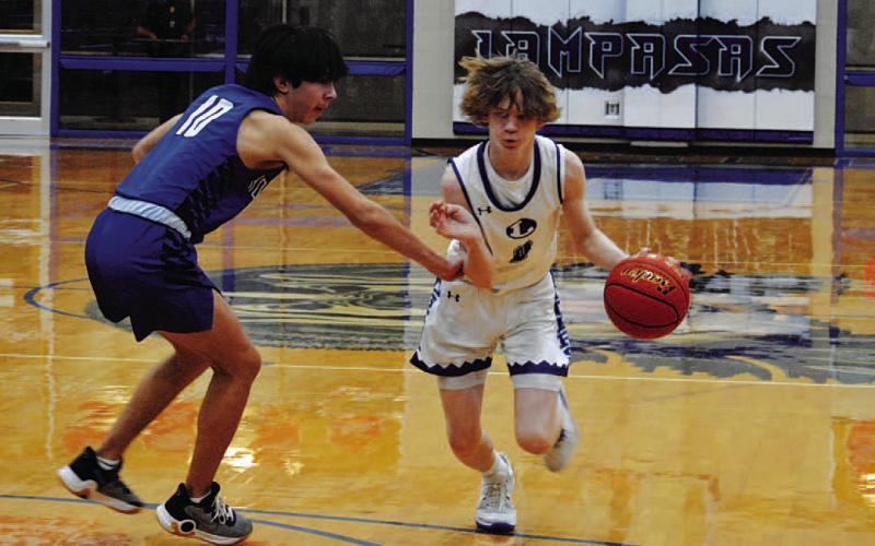 Peyton Sisson finished the game against Waco Robinson with 12 points. HUNTER KING | DISPATCH RECORD