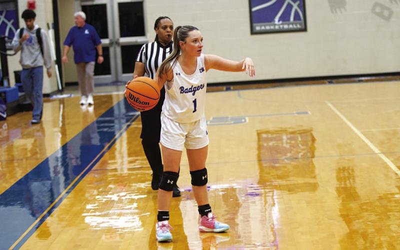 Lady Badgers wrap up district play with dominant win