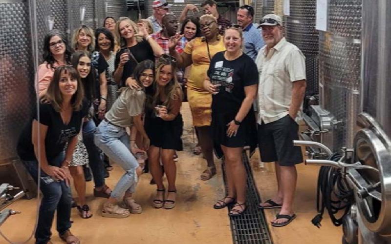 Wine tour celebrates its 10th anniversary