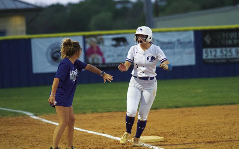 Good pitching and defense leads softball to big win over Taylor