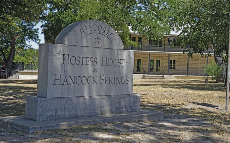 Hostess House plans hit roadblock; council to seek new bids