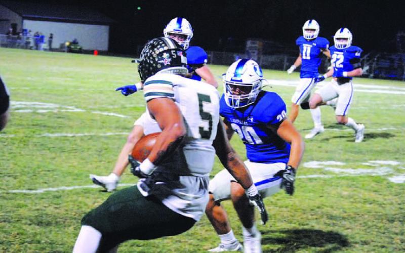 Badgers give up 21 points in fourth quarter, lose to Canyon Lake