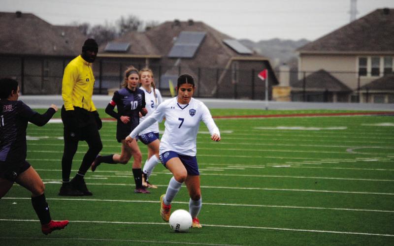 Liliana Miller moves through the midfield during this week’s scrimmage. HUNTER KING | DISPATCH RECORD