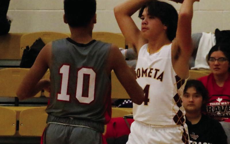Jordan Livesay will be an important part of the Hornets’ push for a district title. MASON HINES | DISPATCH RECORD