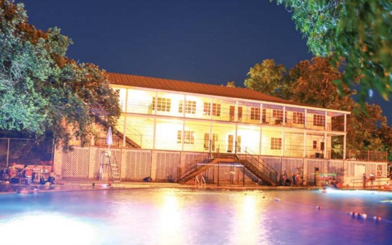 Pool to host Moonlight Swim