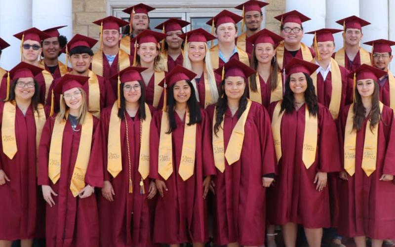 Congratulations to the Lometa High School Class of 2022!