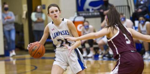 Varsity girls falls to Bees, 63-40