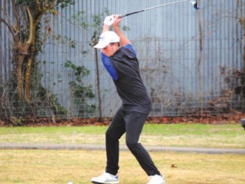 Peyton Spore tees off on No. 7 Monday morning. HUNTER KING | DISPATCH RECORD